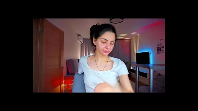 Snapshot of EmiliaZen chatting on 18, 3, 2026 EmiliaZen online show from 18, 3, 2026