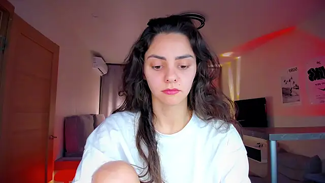 Snapshot of EmiliaZen chatting on 21, 3, 2026 EmiliaZen online show from 21, 3, 2026