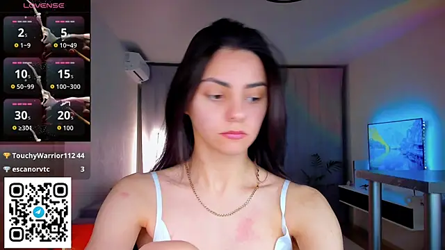 Snapshot of EmiliaZen chatting on 11, 4, 2026 EmiliaZen online show from 11, 4, 2026