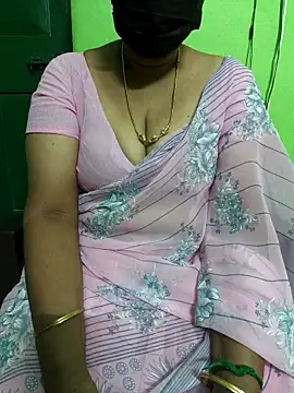 Snapshot of niiveditha chatting on 20, 3, 2025 niiveditha online show from 20, 3, 2025