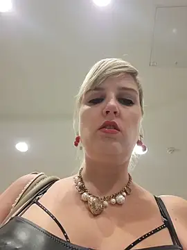 Sexybiene969 online show from 27, 10, 2025