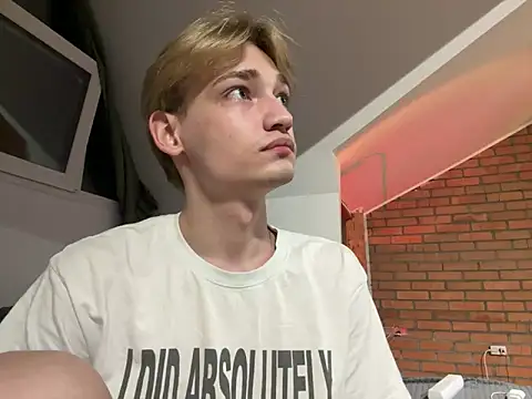 Snapshot of Julian_wins chatting on 19, 3, 2025 Julian wins online show from 19, 3, 2025