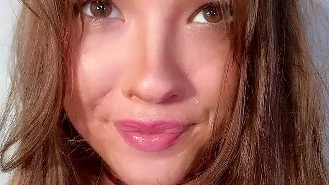 Snapshot of DemiDee chatting on 15, 11, 2025 DemiDee online show from 15, 11, 2025