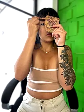 Snapshot of Dulce__Boyd chatting on 5, 11, 2025 Dulce Boyd online show from 5, 11, 2025