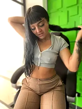 Snapshot of Dulce__Boyd chatting on 6, 11, 2025 Dulce Boyd online show from 6, 11, 2025