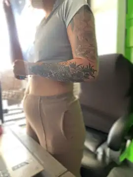 Snapshot of Dulce__Boyd chatting on 19, 12, 2025 Dulce Boyd online show from 19, 12, 2025