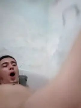 Snapshot of shuelldin chatting on 6, 4, 2026 shuelldin online show from 6, 4, 2026