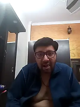 Snapshot of innocentboy1987 chatting on 25, 2, 2025 innocentboy1987 online show from 25, 2, 2025