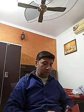 innocentboy1987 online show from 7, 11, 2025