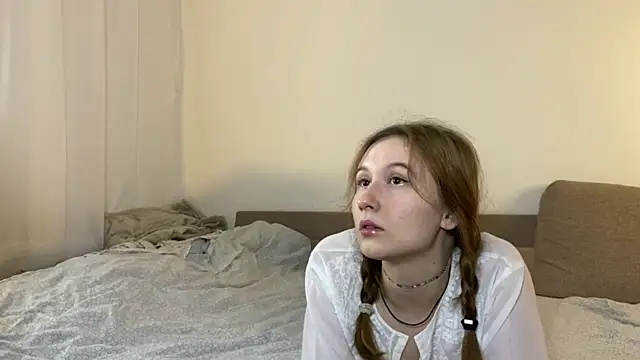 Snapshot of Sabrinaanddaniel chatting on 7, 2, 2025 Sabrinaanddaniel online show from 7, 2, 2025