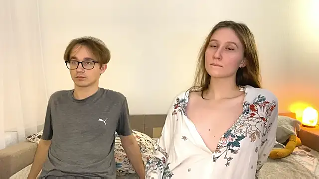 Snapshot of Sabrinaanddaniel chatting on 18, 3, 2025 Sabrinaanddaniel online show from 18, 3, 2025