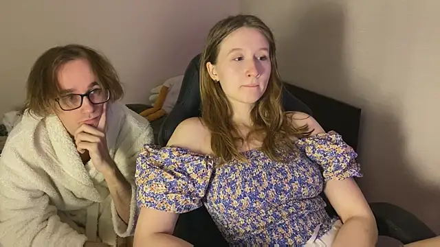 Snapshot of Sabrinaanddaniel chatting on 10, 11, 2025 Sabrinaanddaniel online show from 10, 11, 2025