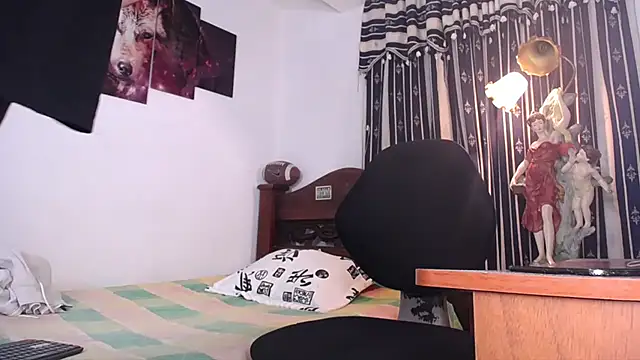 Snapshot of Bull_Xvi chatting on 5, 10, 2025 Bull Xvi online show from 5, 10, 2025