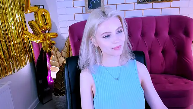 LeonaStane online show from 24, 2, 2025