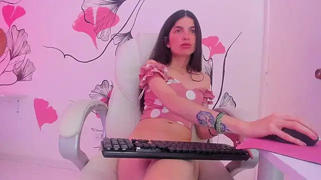 Snapshot of Isabela_Fiorelli chatting on 8, 2, 2025 Isabela Fiorelli online show from 8, 2, 2025