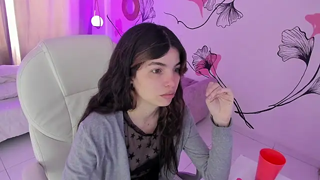 Snapshot of Isabela_Fiorelli chatting on 19, 4, 2026 Isabela Fiorelli online show from 19, 4, 2026