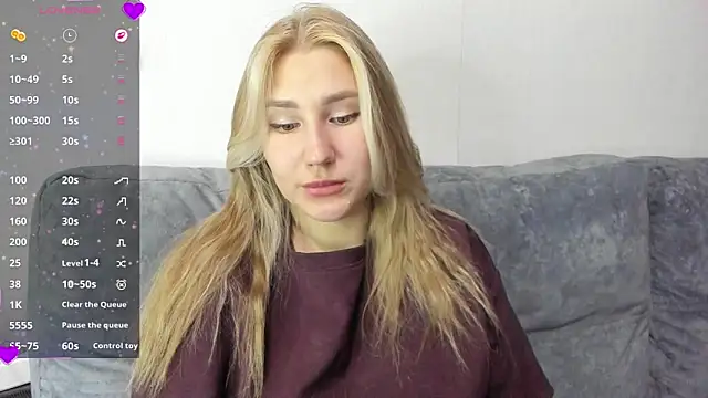 Snapshot of And1sa chatting on 7, 1, 2026 And1sa online show from 7, 1, 2026