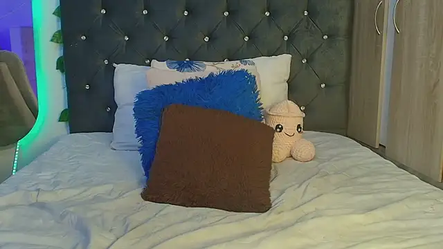 lauravince online show from 2, 7, 2026
