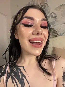 MaeveMoon online show from 15, 3, 2026