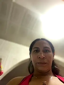 Carola-Ross online show from 2, 12, 2025