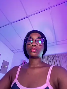 Snapshot of blackgril12 chatting on 4, 3, 2026 blackgril12 online show from 4, 3, 2026