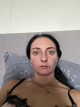 Snapshot of Miroslava1247 chatting on 2, 4, 2026 Miroslava1247 online show from 2, 4, 2026