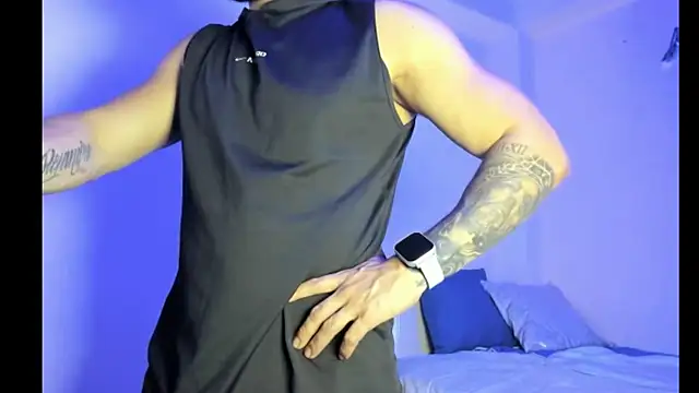 Snapshot of mikeblaree chatting on 14, 2, 2025 mikeblaree online show from 14, 2, 2025