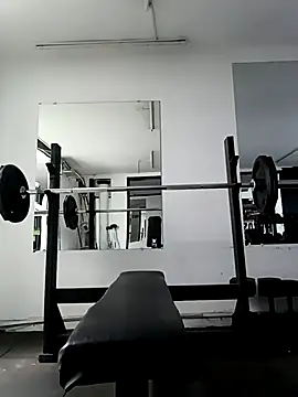 Snapshot of mikeblaree chatting on 10, 10, 2025 mikeblaree online show from 10, 10, 2025