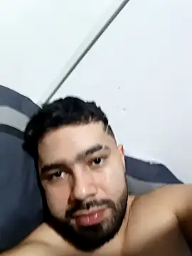 Snapshot of mikeblaree chatting on 12, 10, 2025 mikeblaree online show from 12, 10, 2025