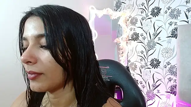 Snapshot of Gaby_tay1 chatting on 27, 3, 2026 Gaby tay1 online show from 27, 3, 2026