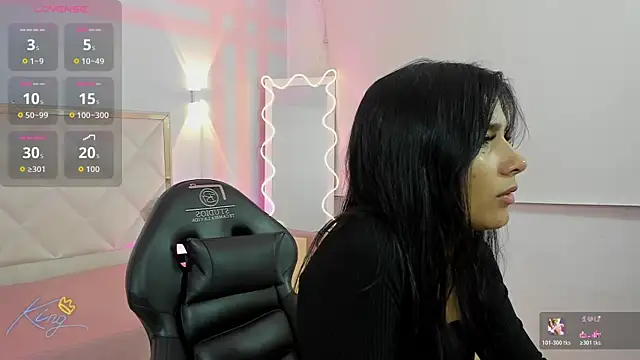 Snapshot of Gaby_tay1 chatting on 29, 4, 2026 Gaby tay1 online show from 29, 4, 2026