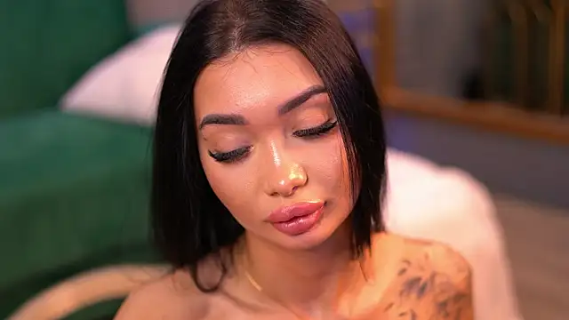 Snapshot of SashaFerrera chatting on 15, 3, 2025 SashaFerrera online show from 15, 3, 2025