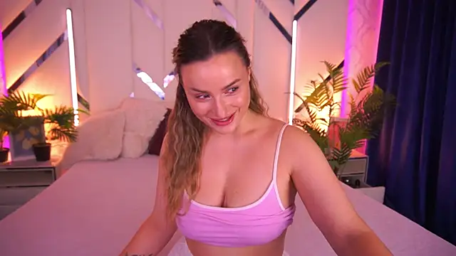 Snapshot of LindsieGreyy chatting on 26, 11, 2025 LindsieGreyy online show from 26, 11, 2025