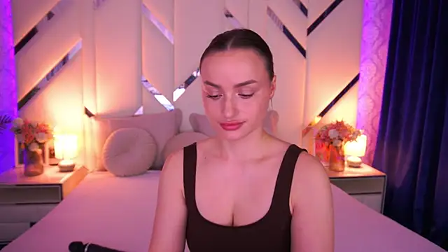 LindsieGreyy online show from 9, 4, 2026