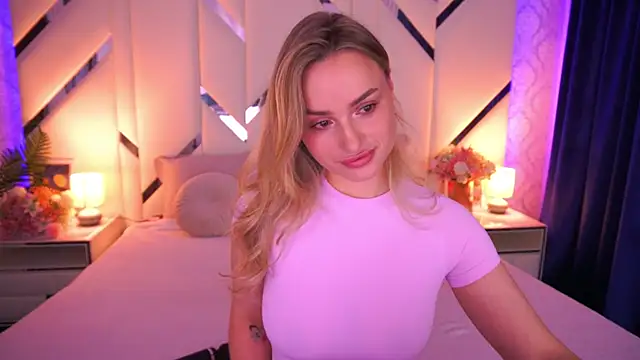 Snapshot of LindsieGreyy chatting on 28, 4, 2026 LindsieGreyy online show from 28, 4, 2026