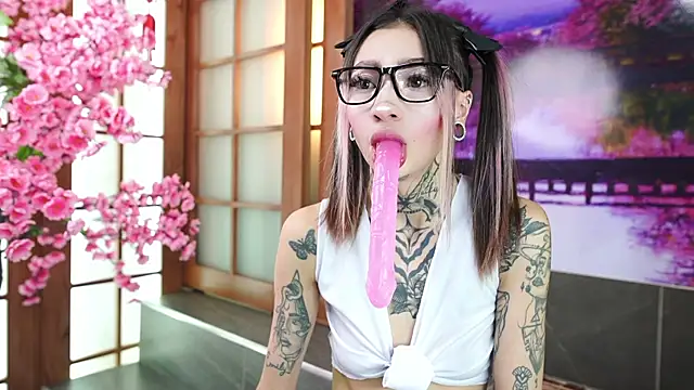 miss   angel online show from 18, 12, 2025