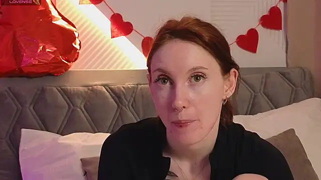 Snapshot of JoYung chatting on 12, 2, 2025 JoYung online show from 12, 2, 2025