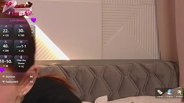 Snapshot of JoYung chatting on 27, 2, 2025 JoYung online show from 27, 2, 2025