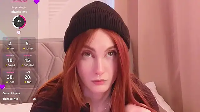 Snapshot of JoYung chatting on 12, 3, 2025 JoYung online show from 12, 3, 2025