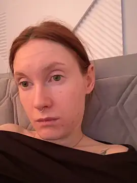 Snapshot of JoYung chatting on 23, 3, 2025 JoYung online show from 23, 3, 2025