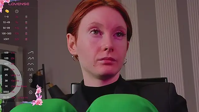 Snapshot of JoYung chatting on 20, 9, 2025 JoYung online show from 20, 9, 2025