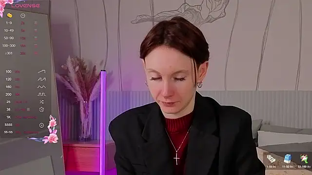 Snapshot of JoYung chatting on 9, 10, 2025 JoYung online show from 9, 10, 2025