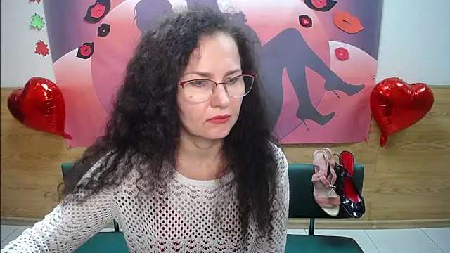 Snapshot of Miroslava_Happi chatting on 13, 10, 2025 Miroslava Happi online show from 13, 10, 2025