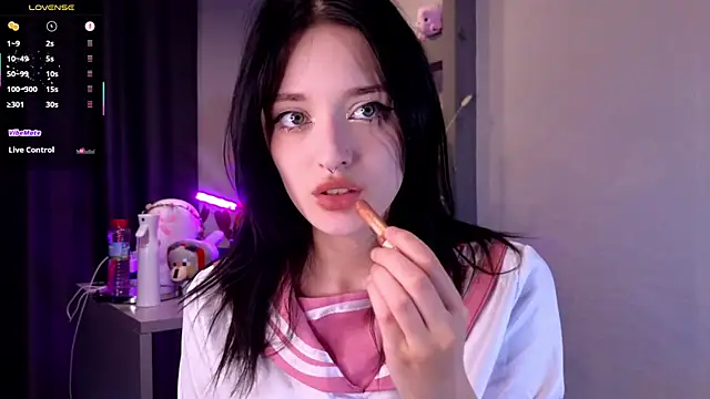 Snapshot of Hisoka_akerley chatting on 20, 7, 2026 Hisoka akerley online show from 20, 7, 2026