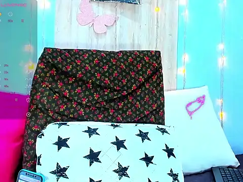 Snapshot of corynatayler chatting on 14, 12, 2024 corynatayler online show from 14, 12, 2024