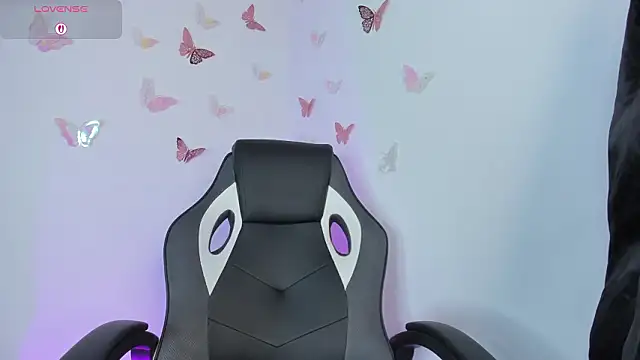  JuliSweet  online show from 3, 3, 2026