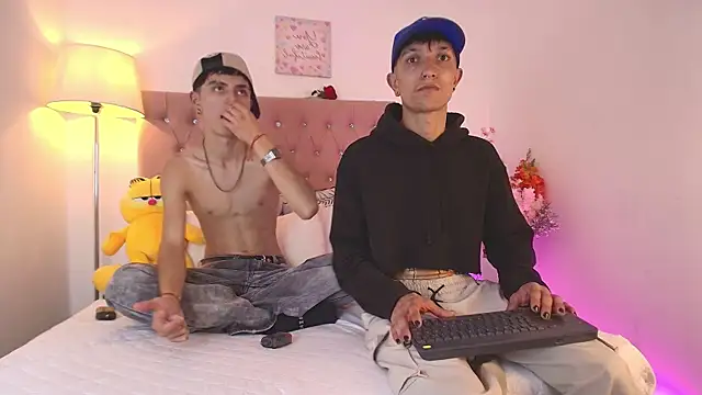 MaikyCooper online show from 26, 2, 2025