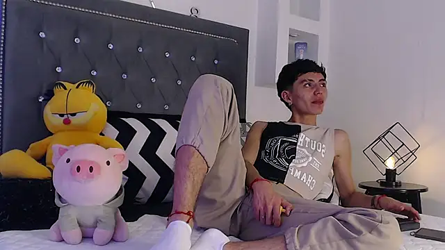 MaikyCooper online show from 17, 3, 2025