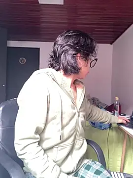 Snapshot of shadowsofgarden chatting on 21, 2, 2025 shadowsofgarden online show from 21, 2, 2025