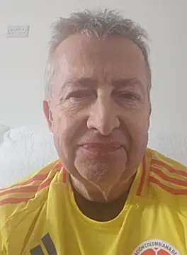 Snapshot of mann4u147 chatting on 10, 10, 2025 mann4u147 online show from 10, 10, 2025
